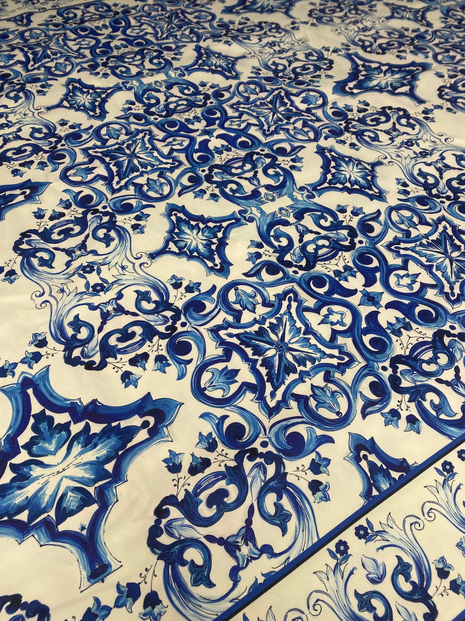 Mojalica Design Upholstery Fabric - Elegant Patterned Textile for Home Decor