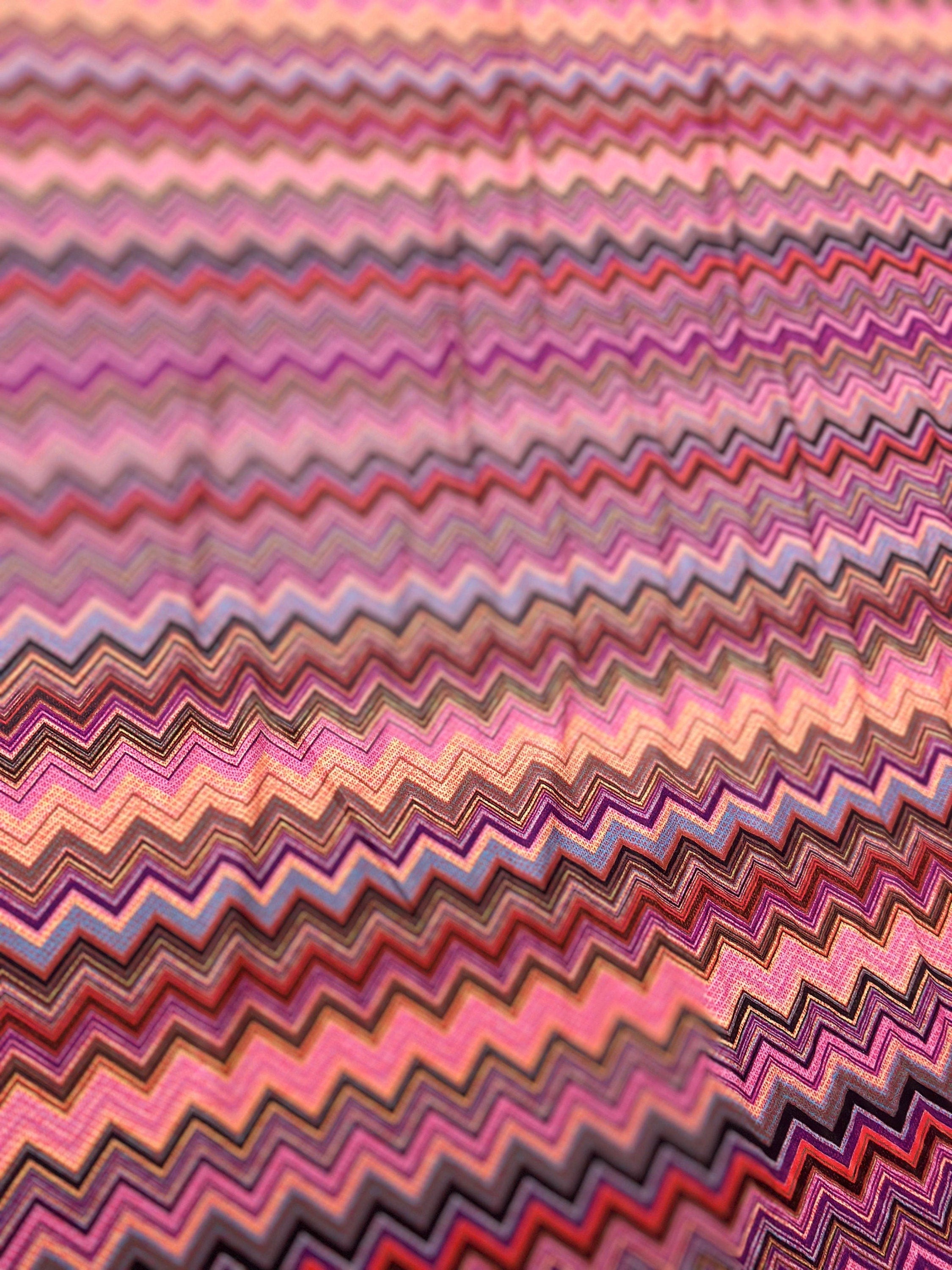 Zigzag Mesh Stretch Fabric - 4-Way Stretch Material for Versatile Use