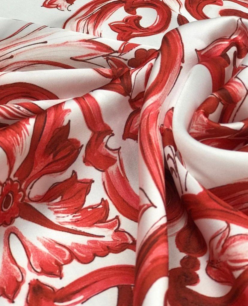 Red Majolica Pattern Fabric - Whotex Online Fabric Store