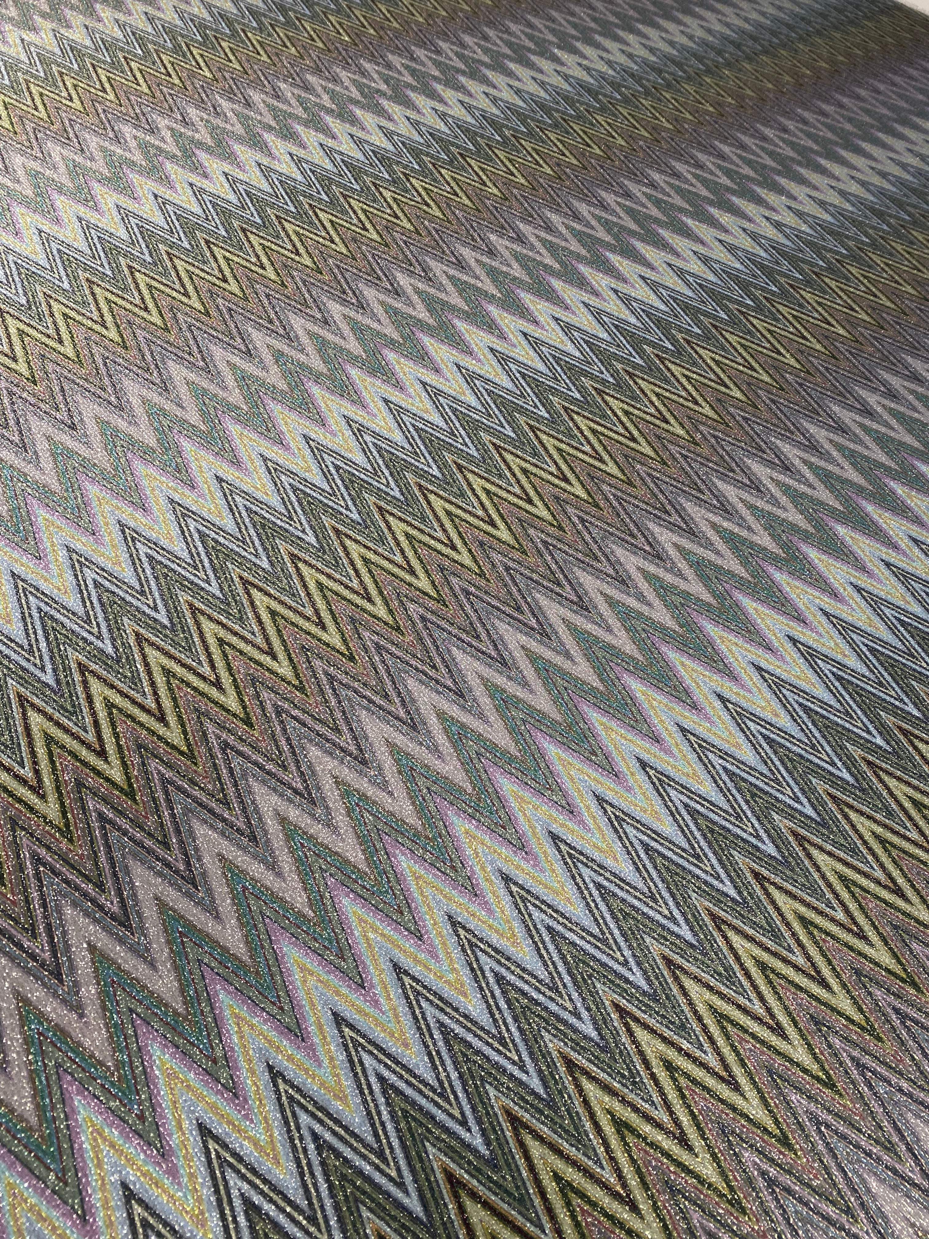 Multicolor zigzag lurex knit fabric with metallic stretch for fashion and partywear