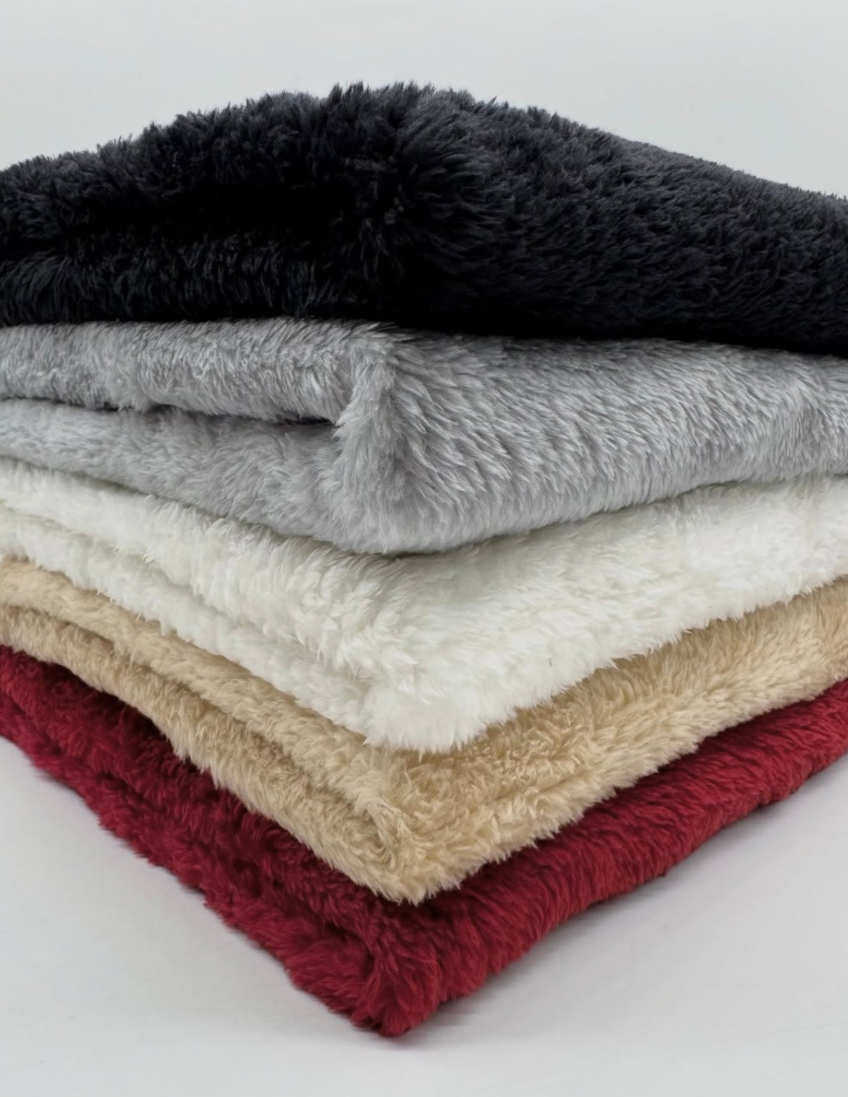 Welsoft Double-Sided Plush Fabric by the Metre – Ultra-Soft Fleece for Blankets & Loungewear in various colors.