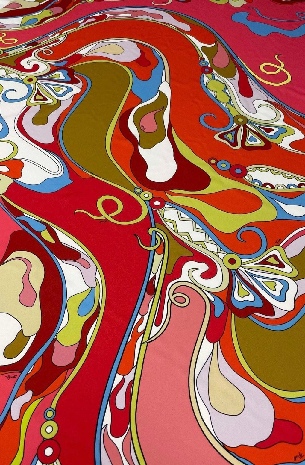 Vibrant Abstract Crepe Fabric – Bold Colours by the Metre