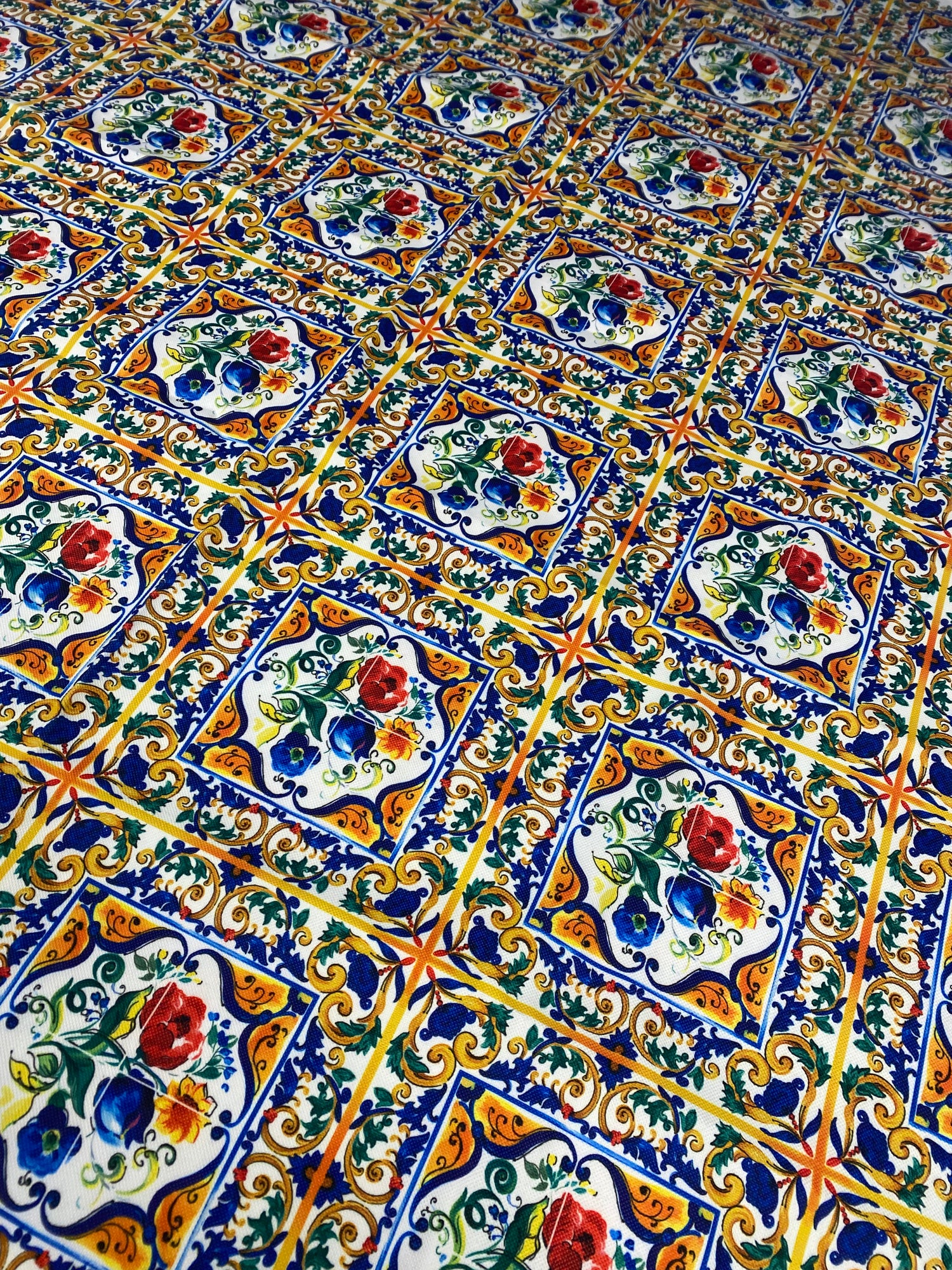 Ceramic Design Upholstery Fabric for Stylish Home Décor