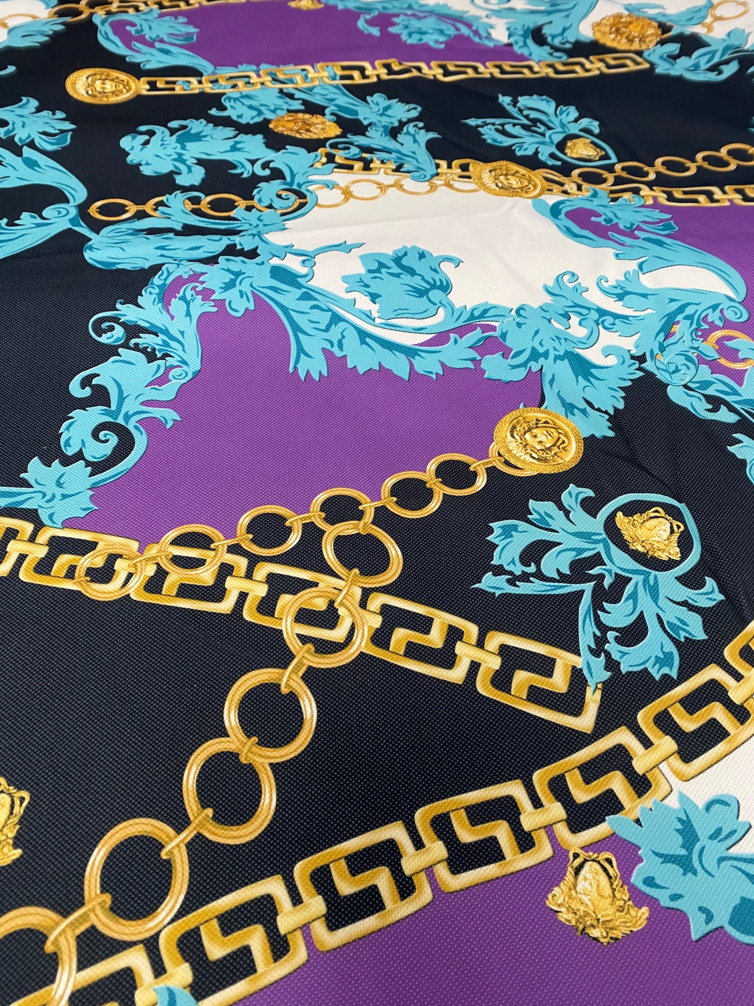 Barok Zincir Design Upholstery Fabric for Elegant Home Décor