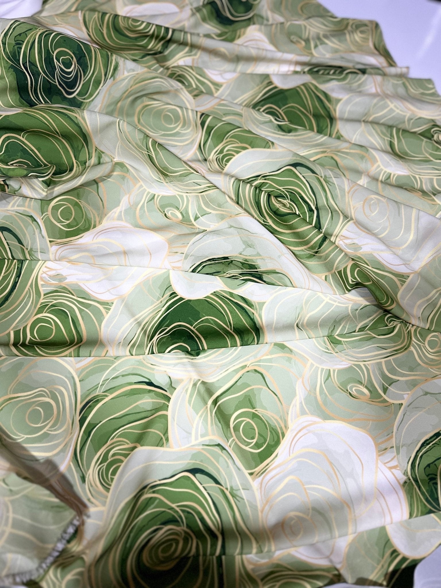 Abstract Pattern Crepe fabric, Green Rose Pattern Fabric, - Whotex