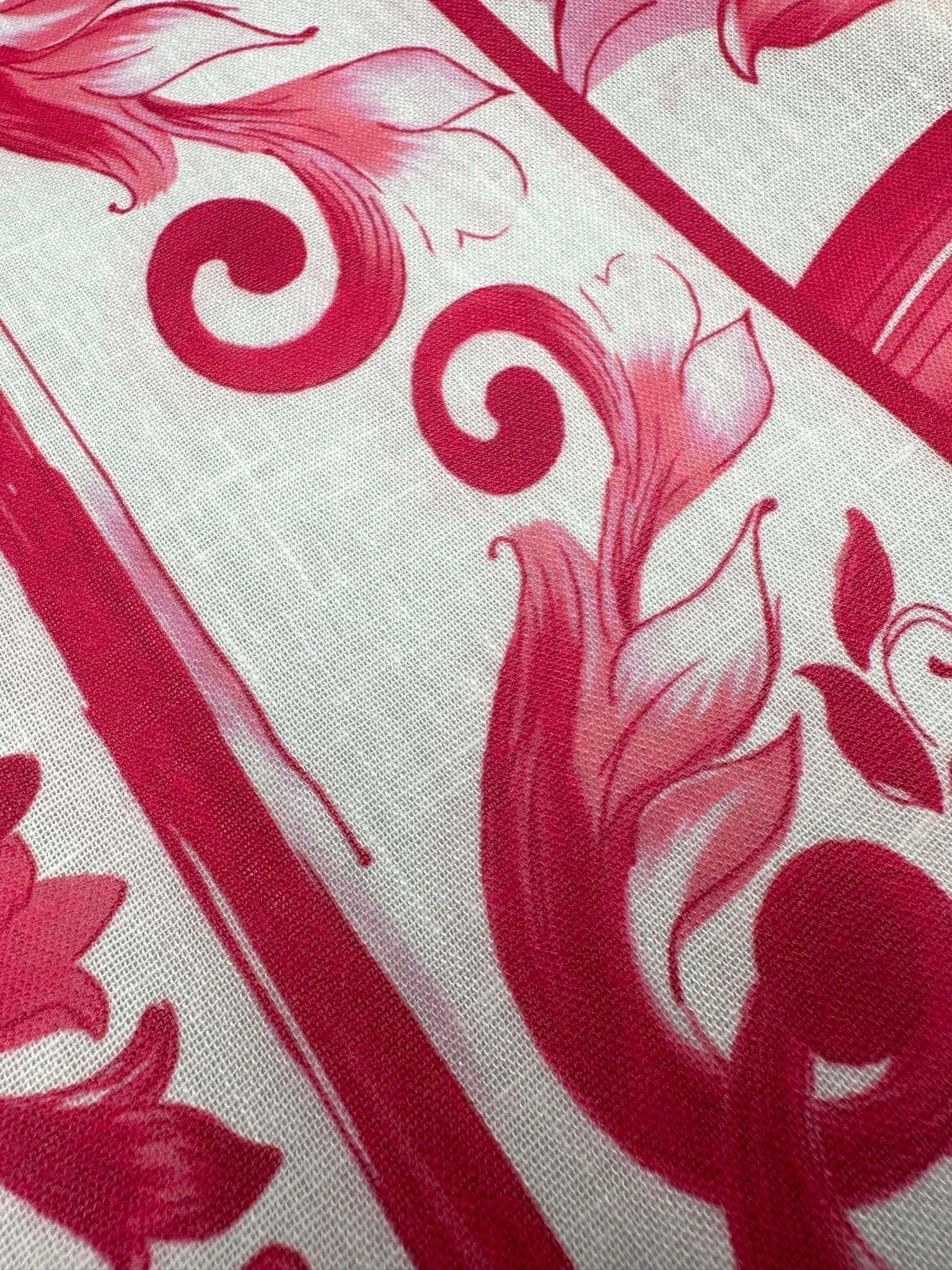 Big Majolica Pattern Linen Fabric, Pink and white fabric - Whotex