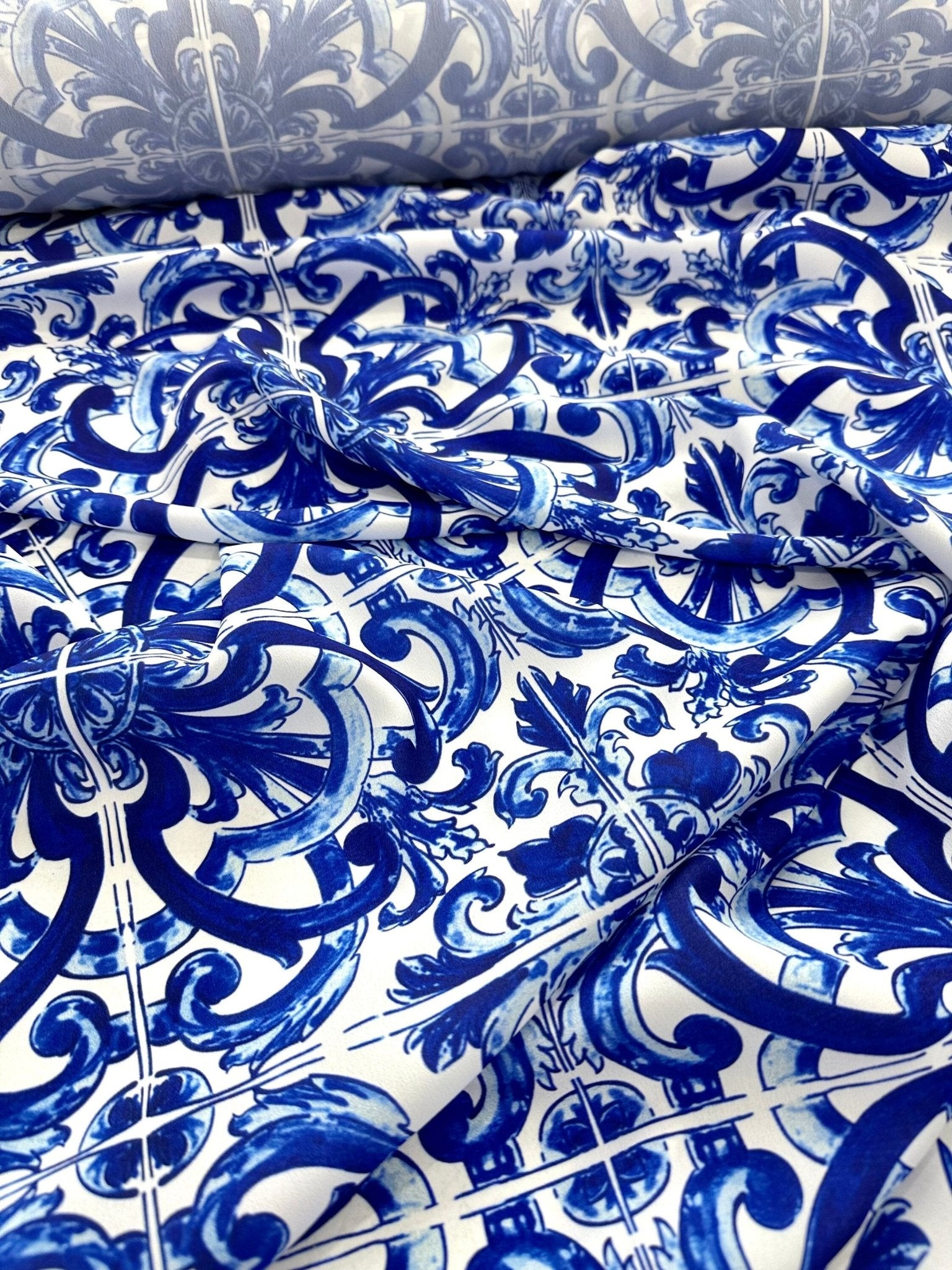 Crepe Fabric, Majolica Pattern Crepe Fabric, Blue White Swirl fabric - Whotex