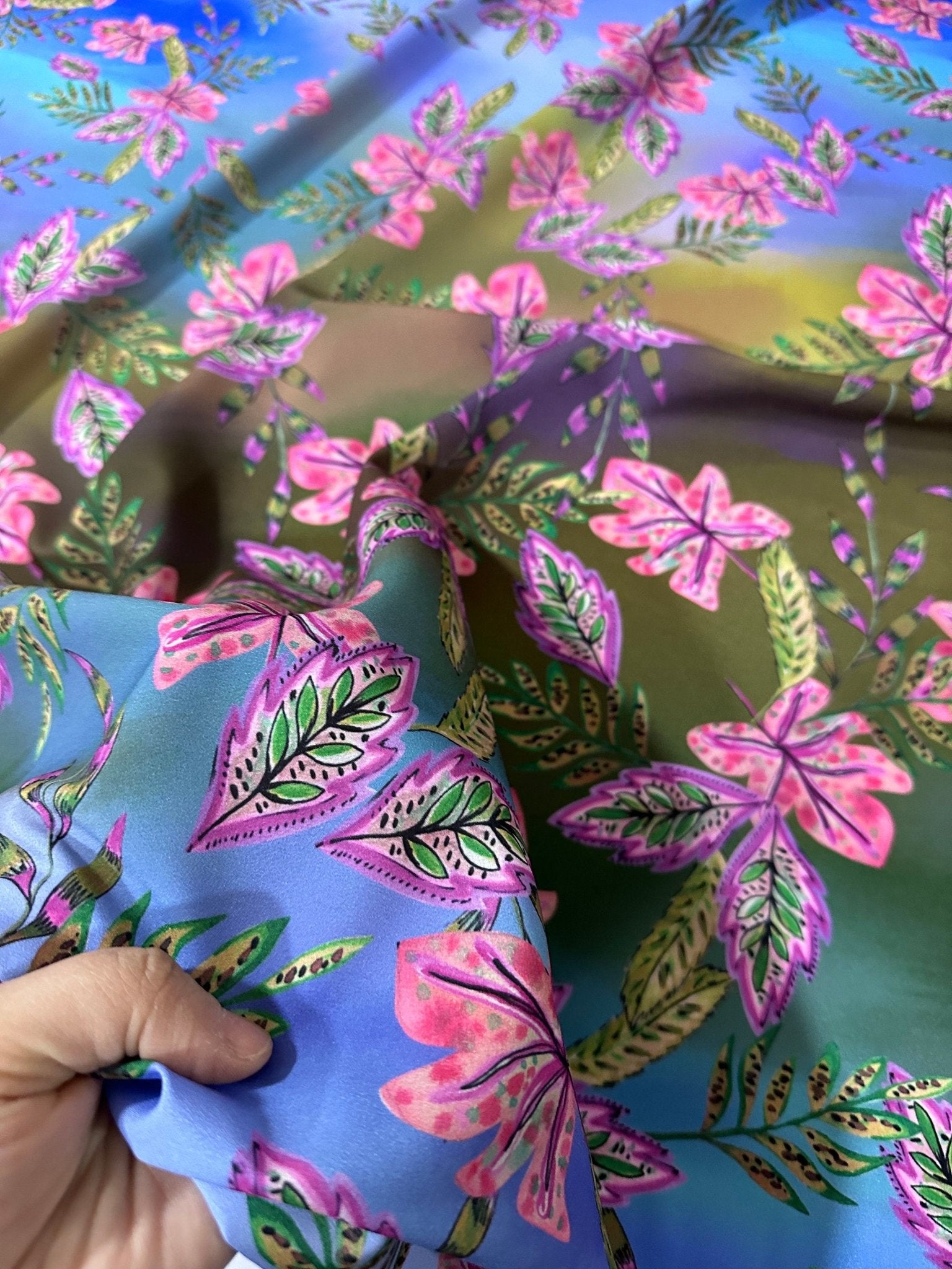 Crepe Fabric , Tropical Pattern Fabric - Whotex