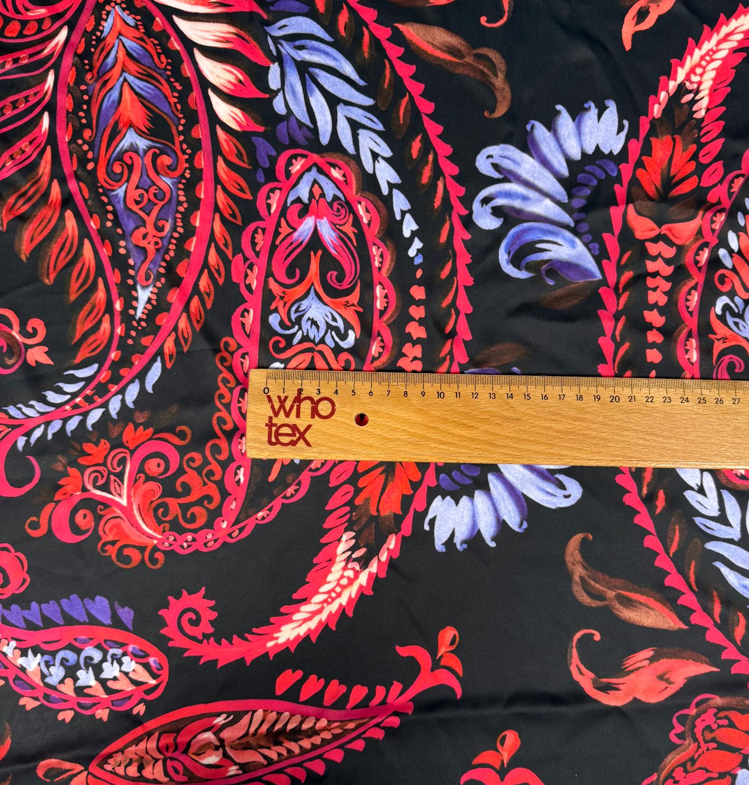 Elegant Paisley Pattern Fabric by the Metre – Soft & Stylish - Whotex Fabrics London