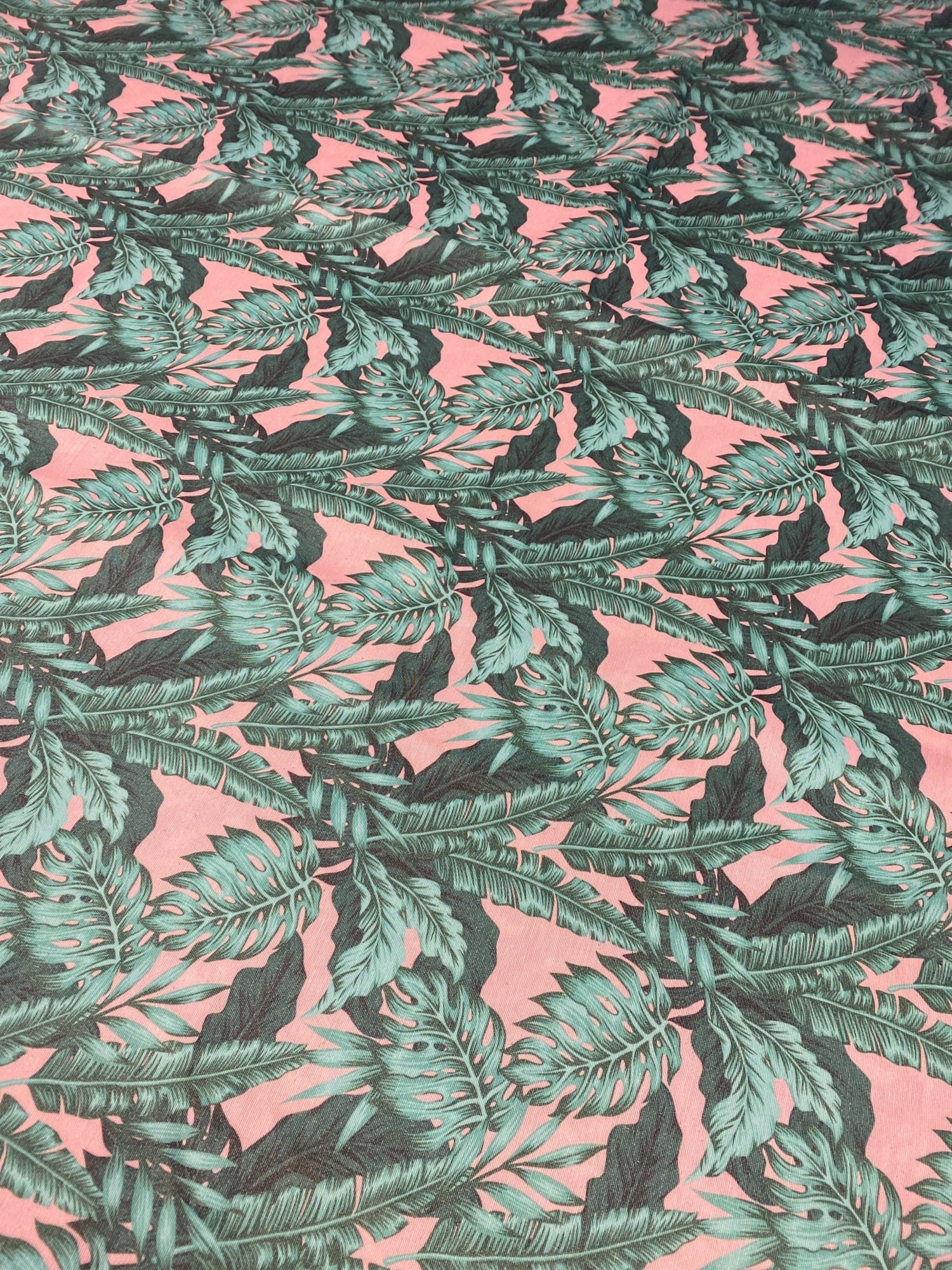Green Leaf Pattern Linen Fabric for Stylish Home Decor - Whotex Online Fabric Store