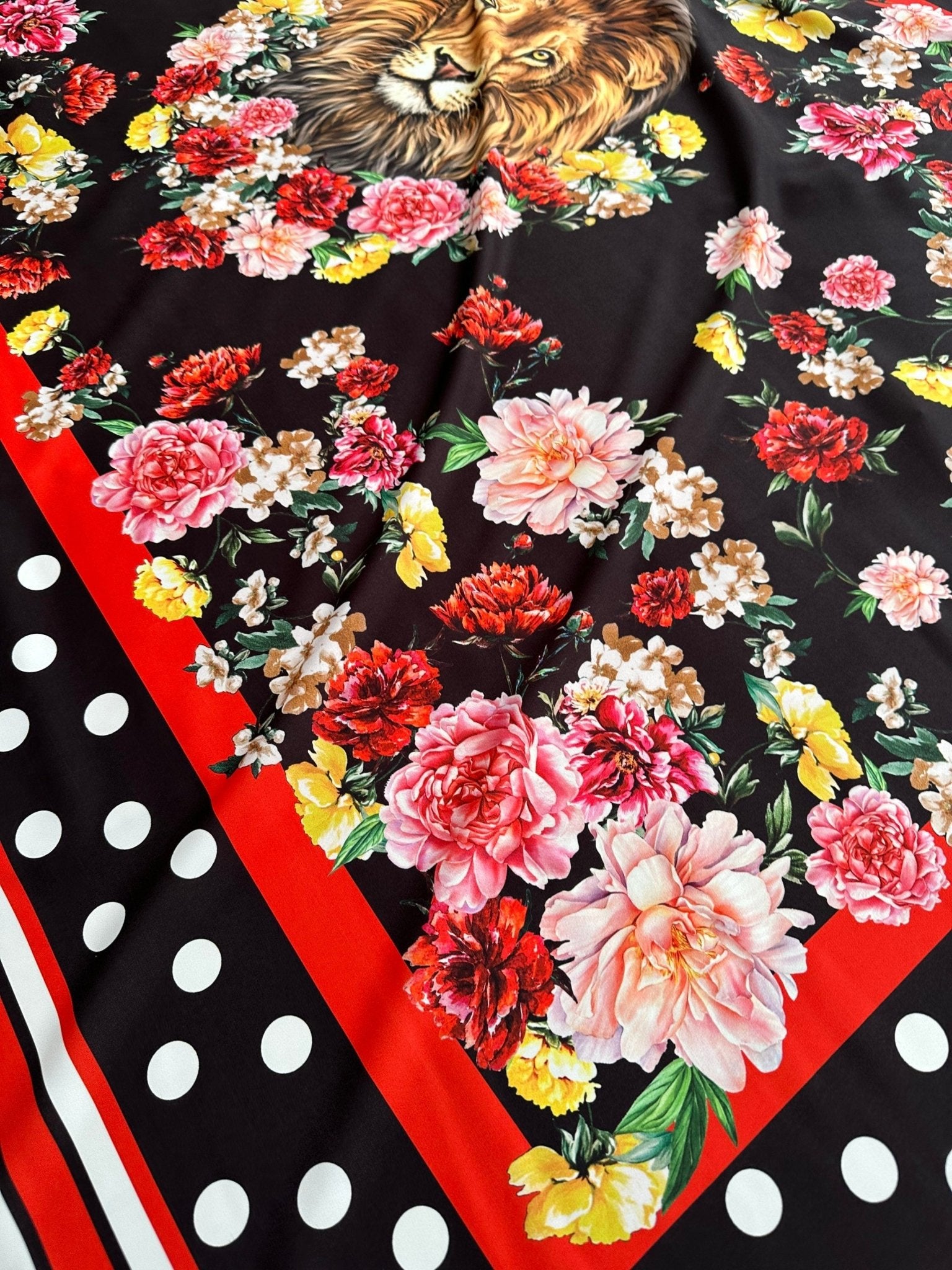 Leon Print Fabric, Floral Pattern Fabric, Desing Fabric By The Yard - Whotex Online Fabric Store
