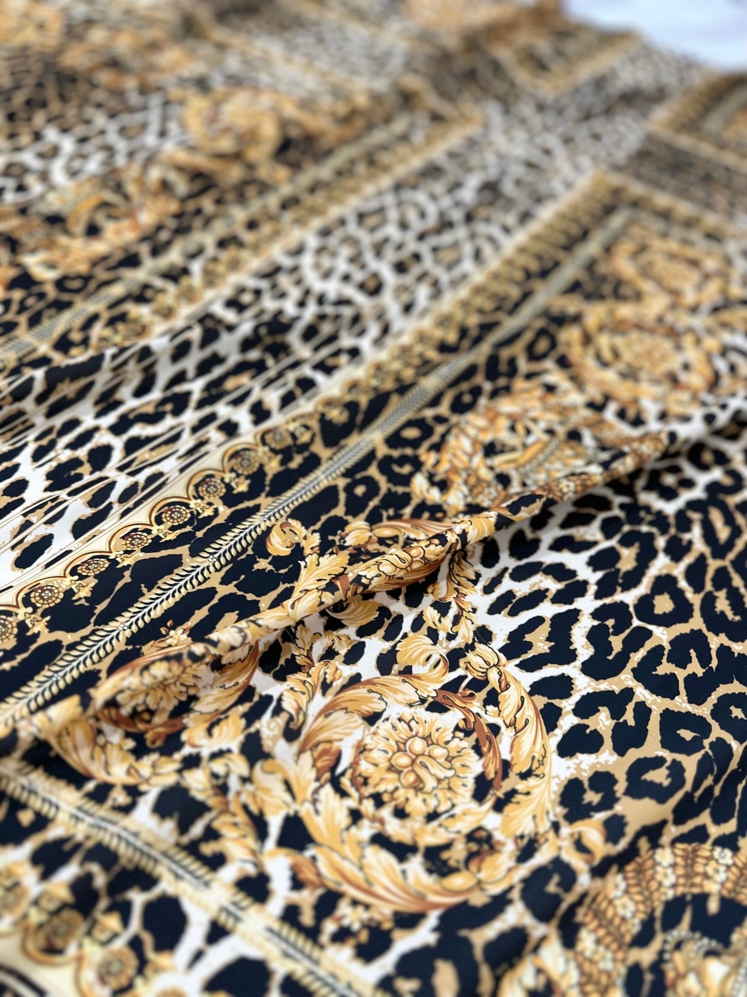 Leopard Pattern Crepe Fabric ,Gold Baroque Pattern Silky Crepe Fabric - Whotex