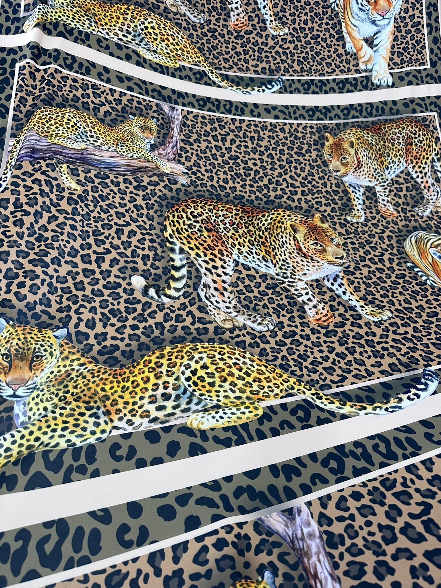 Leopard pattern fabric, Exotic Animal Print Crepe Fabric , Fabric by the yard, Panel Fabric 150*100cm // 1.64 * 1.09 yard // 39,37*59.05 inc - Whotex Online Fabric Store