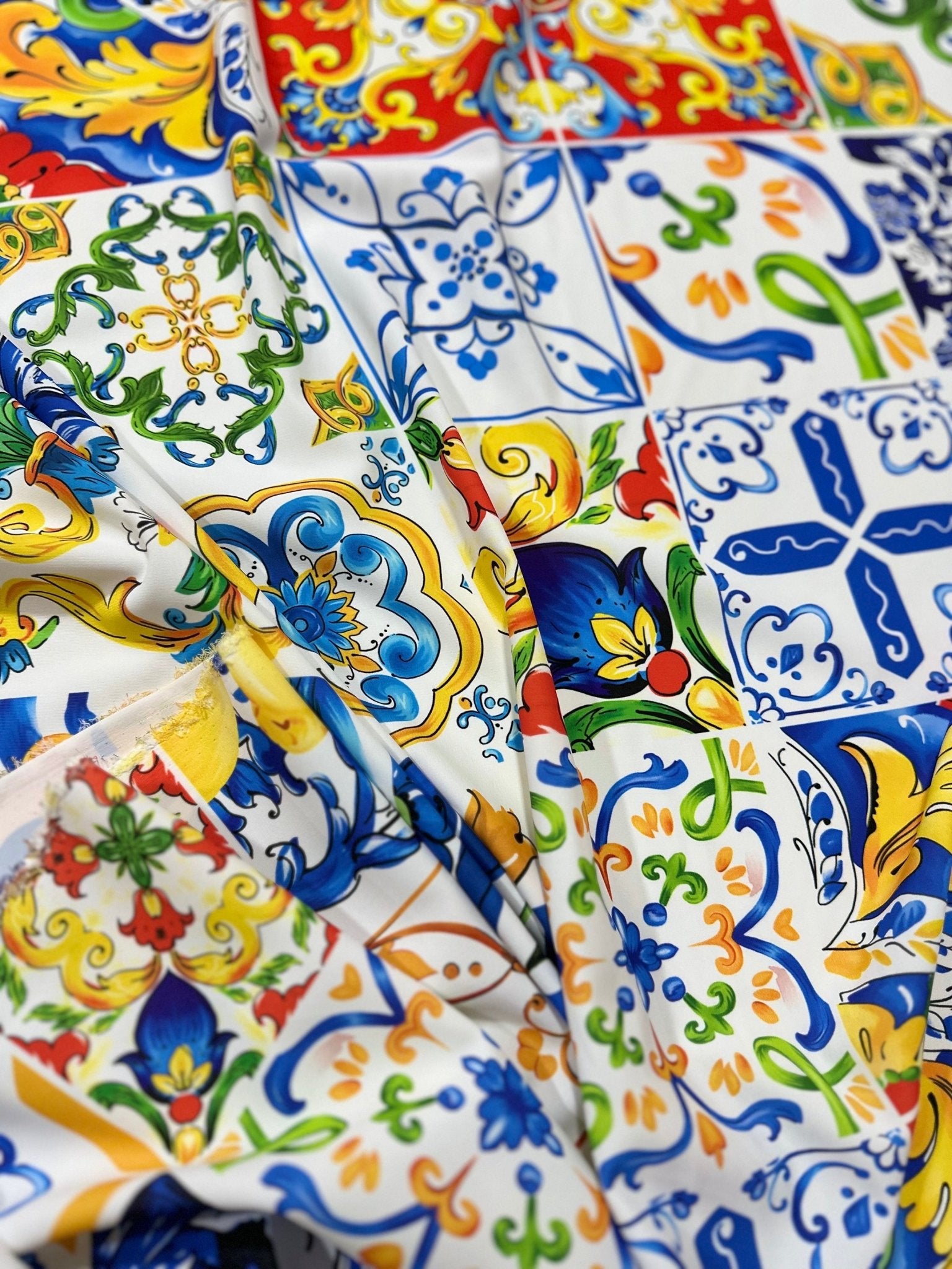 Majolica Pattern Fabric, Luxury Fabric By The Yard - Whotex Online Fabric Store