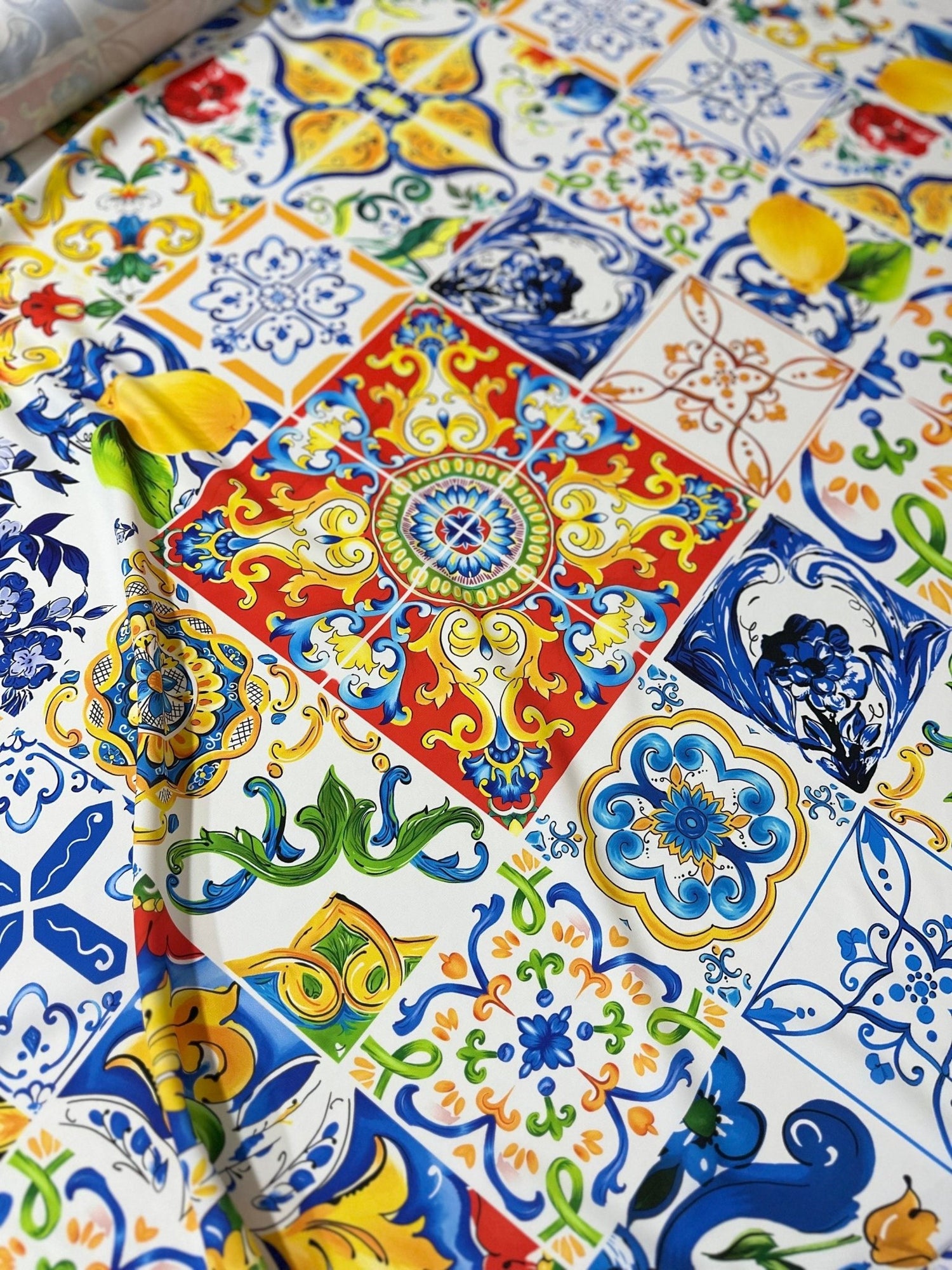Majolica Pattern Fabric, Luxury Fabric By The Yard - Whotex Online Fabric Store