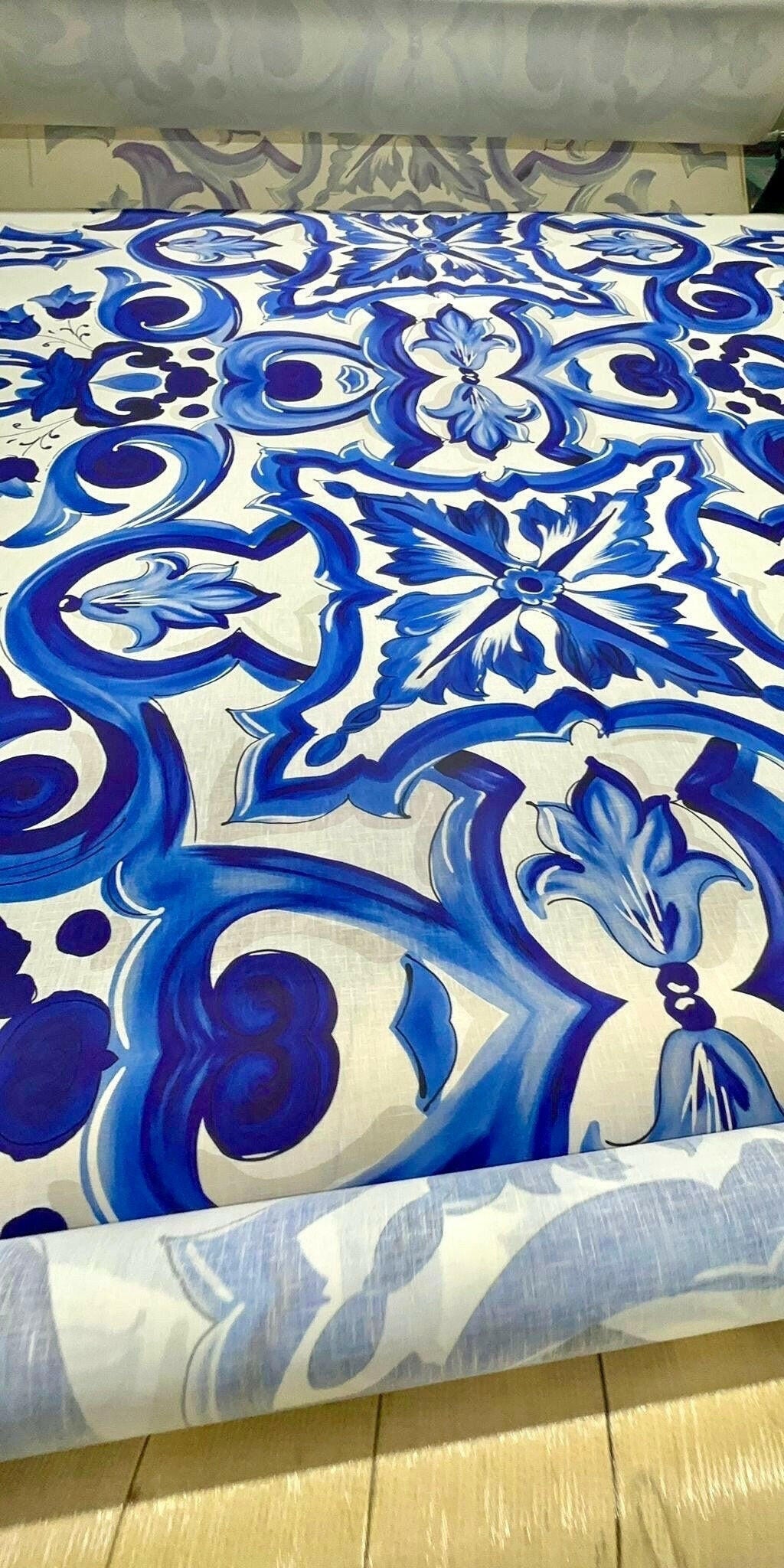 Majolica Pattern Linen Fabric, Blue and white fabric - Whotex