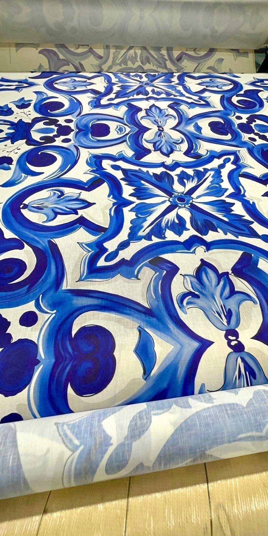 Majolica Pattern Linen Fabric, Blue and white Fabric - Whotex Online Fabric Store