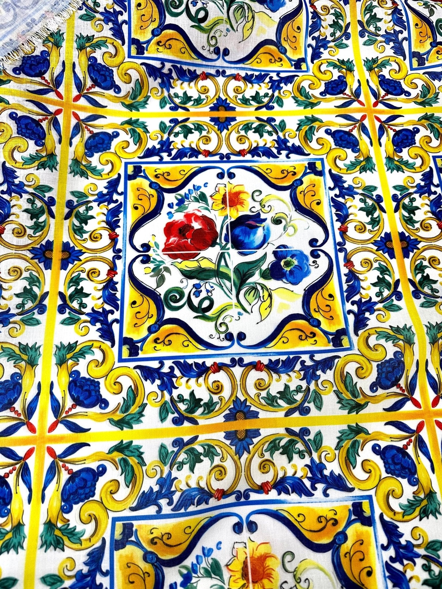 Majolica Pattern Linen Fabric, Blue and Yellow Fabric - Whotex Online Fabric Store