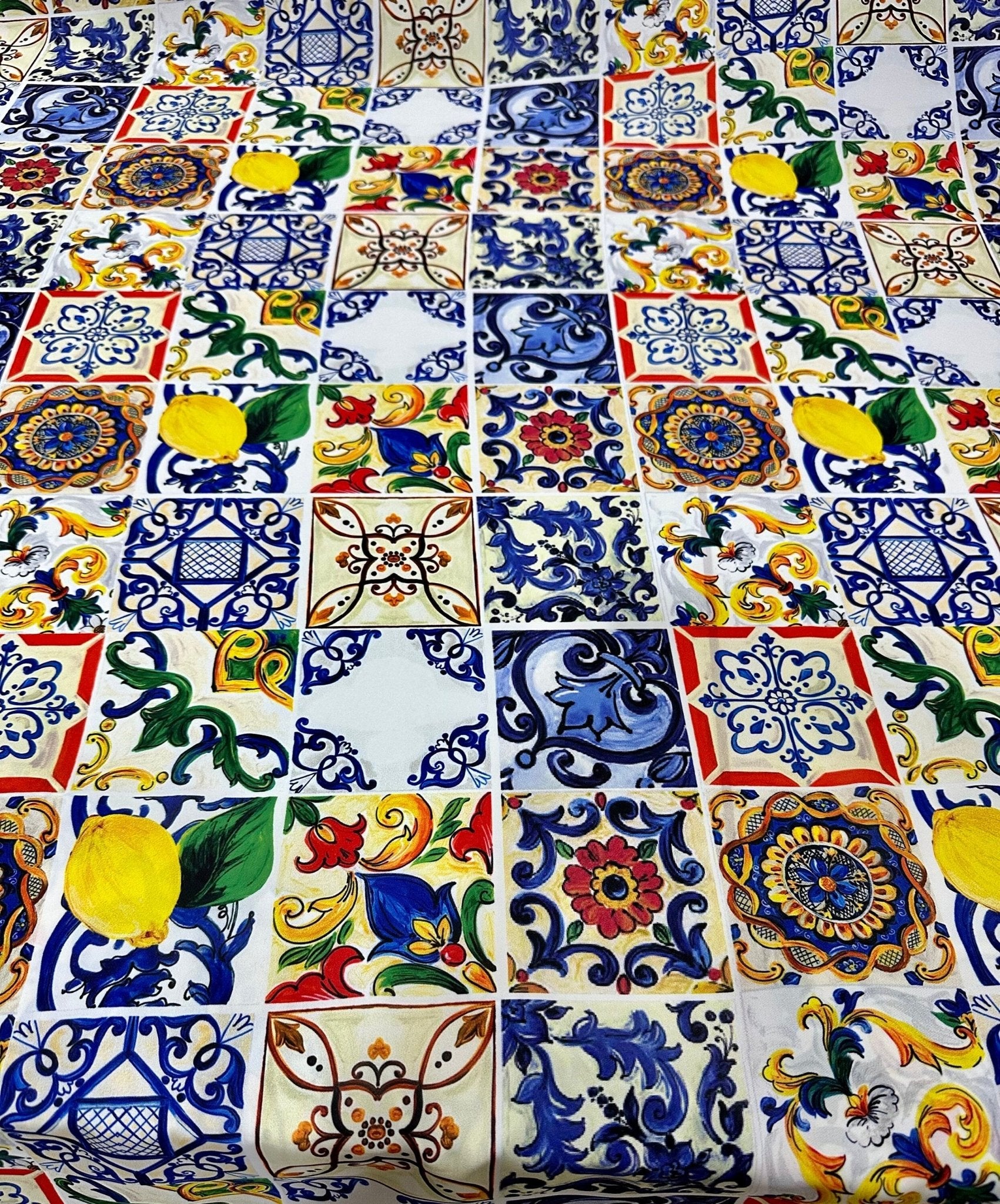 Majolica Pattern Small Borders Fabric - Whotex Online Fabric Store