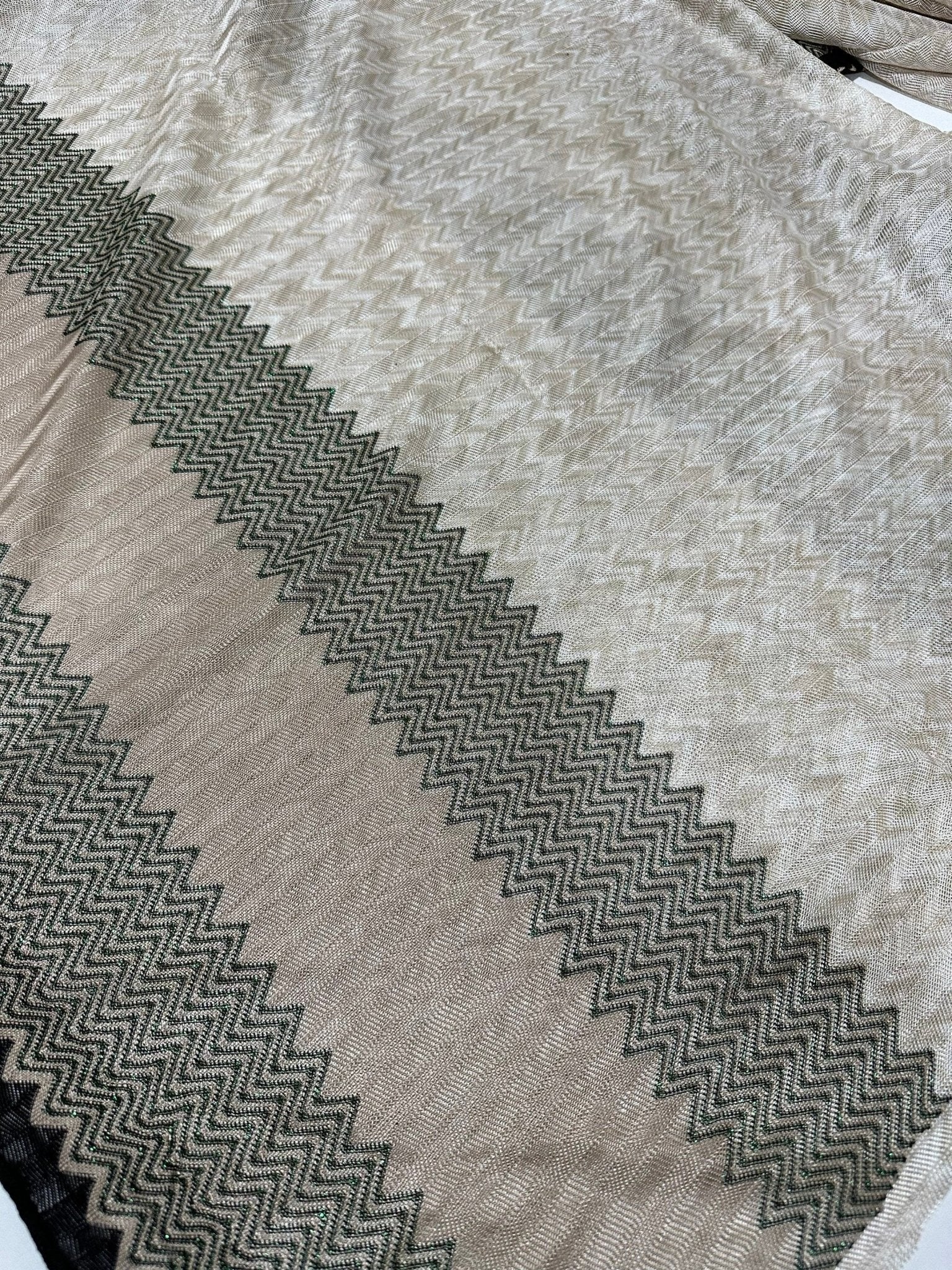 Mesh Fabric, Gray Zigzag Knit Jersey Fabric, GreenGlittery - Whotex Online Fabric Store