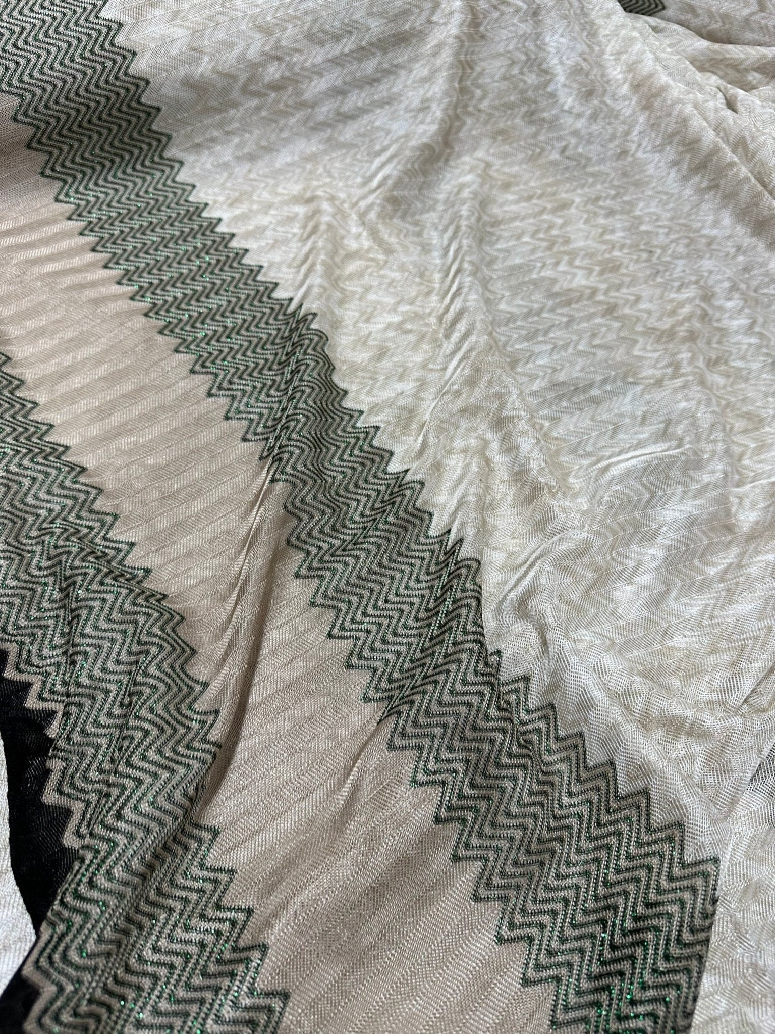 Mesh Fabric, Gray Zigzag Knit Jersey Fabric, GreenGlittery - Whotex Online Fabric Store