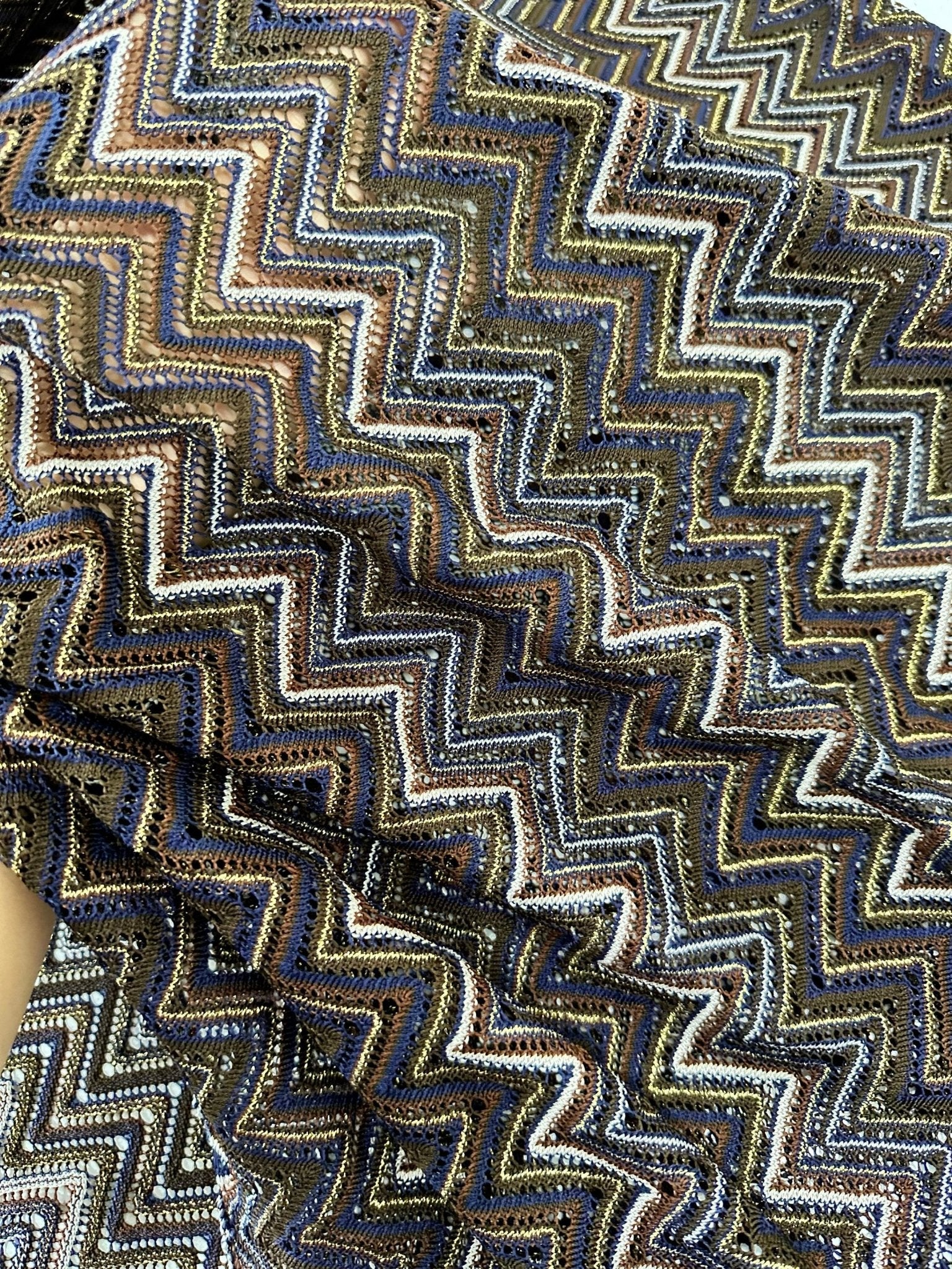 Mesh Fabric, Zigzag Knited fabric, Shimmer Elastic jersey - Whotex Online Fabric Store