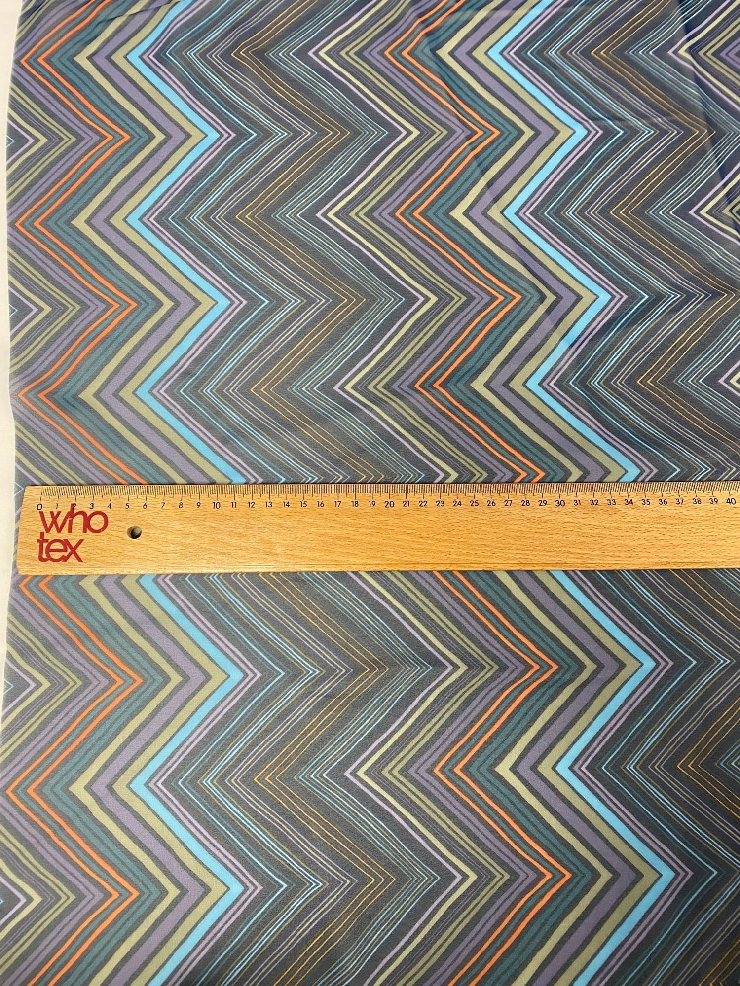 Multicolor Zigzag Patterned Fabric - Whotex Online Fabric Store