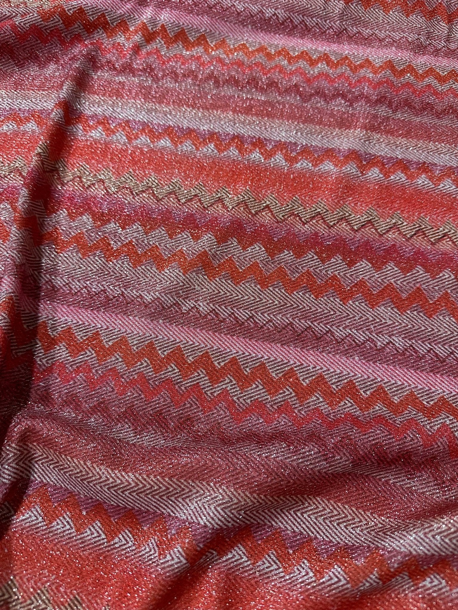 Pink Red Zigzag Pattern Knit Fabric, Lurex Fabric, 4 - Way Stretch Spandex Fabric, Dancewear, tights, craft, dress fabric, Evening Dress - Whotex