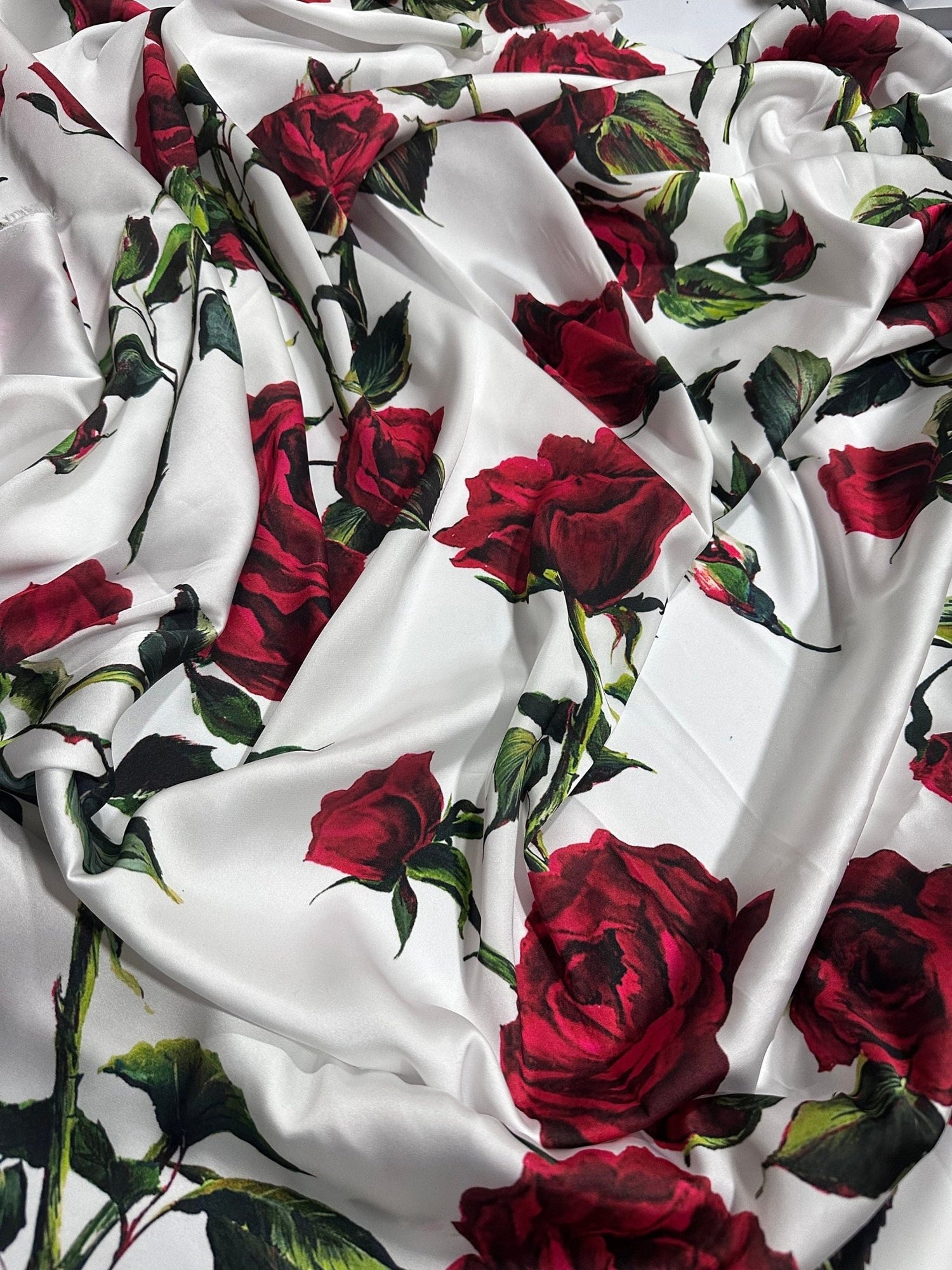 Red Rose Pattern Fabric, White Color Fabric - Whotex Online Fabric Store