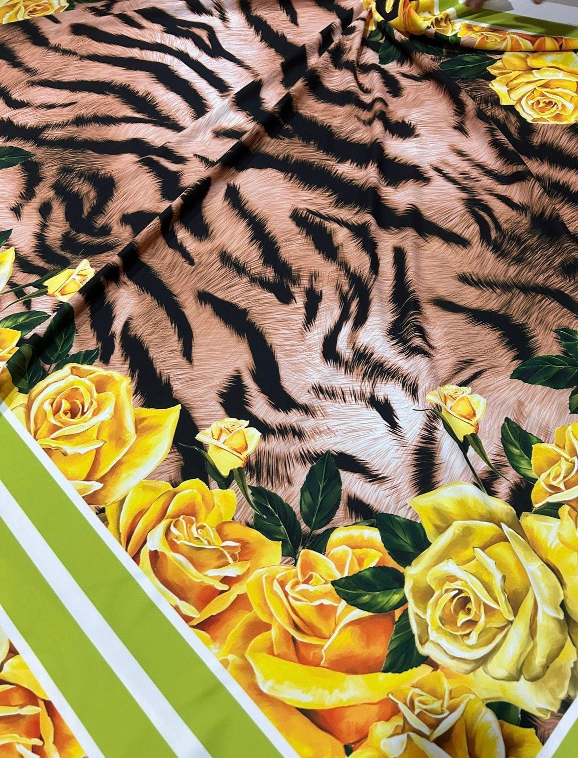 Tiger pattern fabric, Yellow rose Print Crepe Fabric , 1 Panel Fabric 150*100cm // 1.64 * 1.09 yard // 39,37*59.05 inch - Whotex