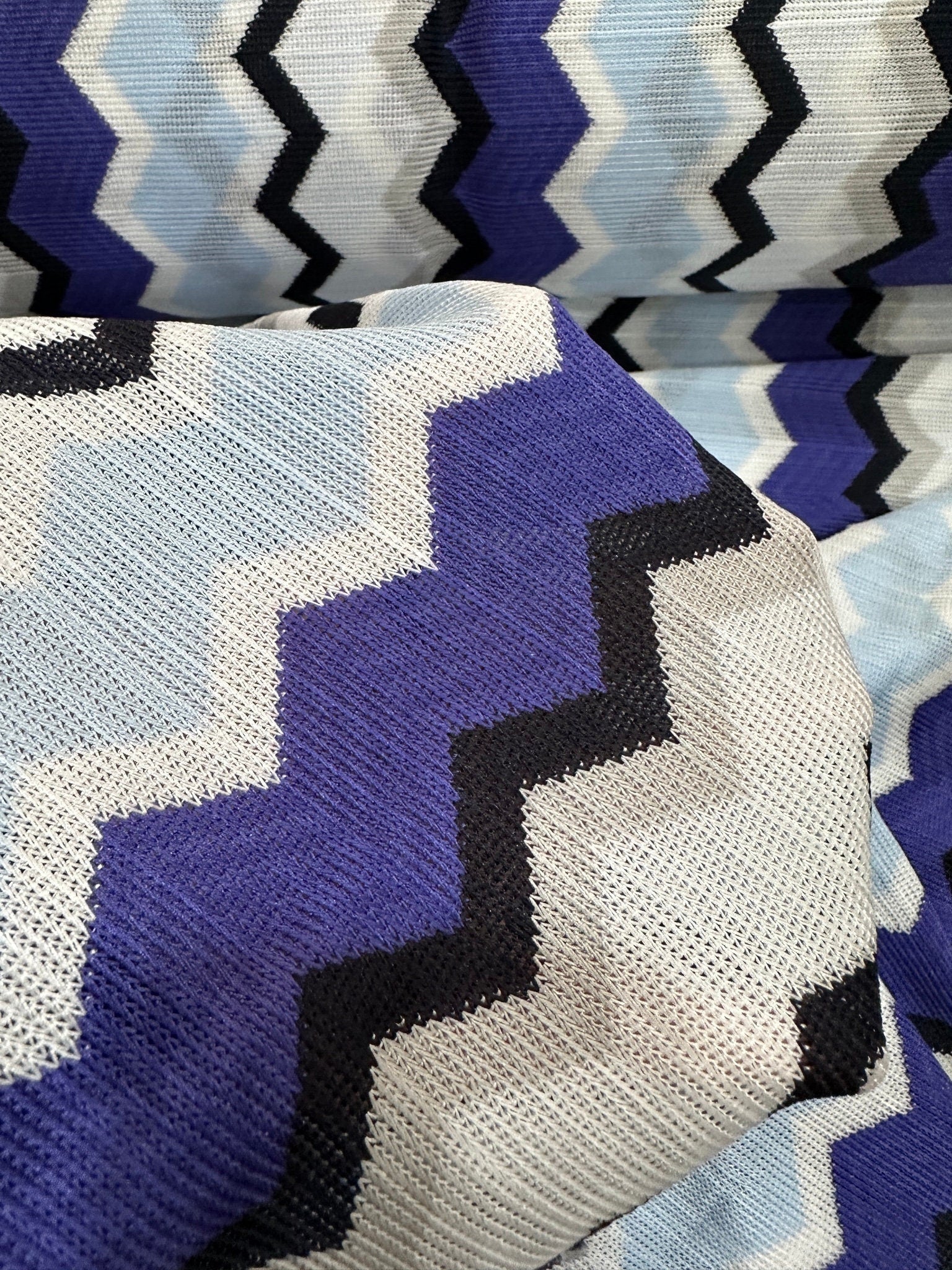 Zigzag Knit Jersey fabric, luxury fabric, italian Fabric, blue white color Chevron Fabric - Whotex