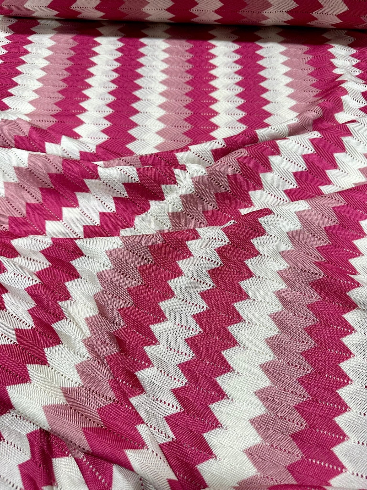 Zigzag Knit Jersey fabric, luxury fabric, italian Fabric, Pink White color Chevron Fabric - Whotex